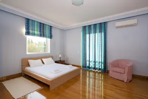 Villa 'Supreme and Classy Pool Residence ' with Mountain View, Wi-Fi and Air Conditioning - Image 5