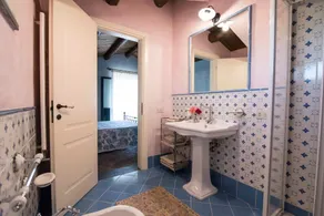 Seacily-pooludsigt og 3 ensuite-badeværelser - Image 3