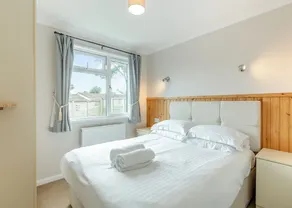 3 bedroom accommodation in Nr St Austell - Image 3