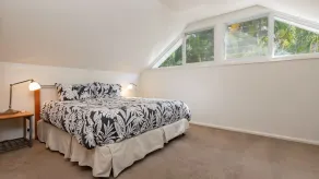 The Beach House At Lizzie - Image 4