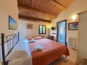 Villa Il Noceto mit privatem Pool, für 17 Personen, 5 Schlafzimmer,nahe dem Meer - Image 5
