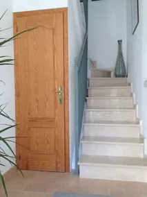 Hermosa villa, con capacidad para 6 personas con piscina privada y acceso WiFi - Image 2