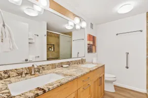 Pono Kai Resort B304, Oceanfront, Walk to Town, Steps to Beach, AC - Image 3
