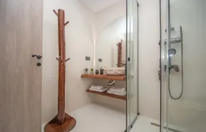 Ariadni di Olivio Villa - Image 2