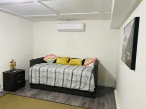 Chalet Drive - Lakefront Cottage - Image 5