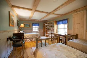 A Family Lodge in the woods with lake access - Image 5