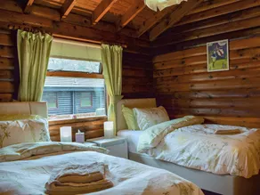 2 bedroom accommodation in Strathyre, near Callendar - Image 5