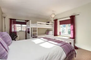 Detached, 6 bedroomed cottage in Matlock Bath, on the edge of the Peak District - Image 5
