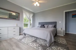 WATERFRONT VIEWS!! - Image 5