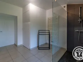 Idyllische Unterkunft im Grünen: Gîte mit Terrasse, privatem Teich, nah an Top-Sehenswürdigkeiten! - Image 4