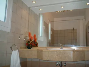 Villa neuve, de luxe, moderne, spacieuse, avec piscine privée - Image 2