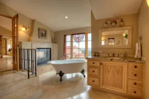 Special Italian Villa, Ocean/Sunset View, Pool, HotTub Near Attractions, Beaches - Image 2