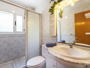 Smuk privat feriebolig for 12 gæster med WIFI, privat pool, TV og gårdhave - Image 4