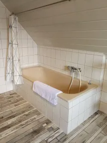 Comfortable and bright vacation apartment (67 m²) with free Wi-Fi - Image 3