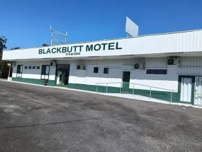 Blackbutt Motel - Image 2