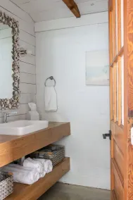 Palmetto Carriage House - open and airy studio apartment close to everything! - Image 4