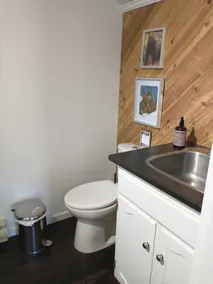 2 PERSON - 1 BEDROOM PRIVATE RENTAL ABOVE GOLDSTREAM PROVINCIAL PARK - Image 3