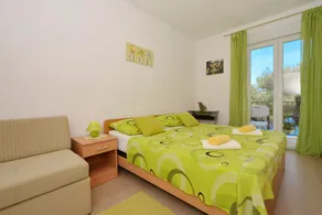 BILO 2 with 2 bedrooms & 2 bathrooms, sea view, only 30 m from the beach - Image 4