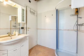 2 bedrooms appartement with furnished garden and wifi at Verona - Image 4