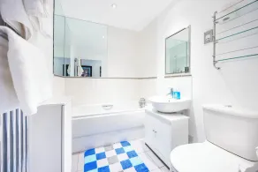 Koks Mews 2 Bed 2 Bath Executive Apartment - Image 3