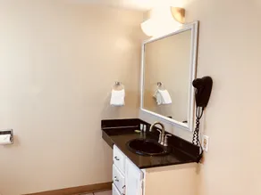 One Bedroom Suite Cottage - Image 3