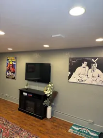 Discover Ohio charm near caverns - 7 min, “Friends” Joey & Chandlers apt  - Image 5