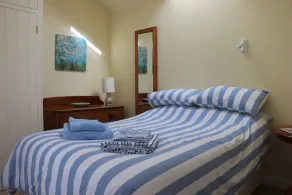 Ground Floor apartment, close to beach and town centre, with parking - Image 3
