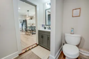 Hawthorn House Remodeled 3BR Walk to Town! - Image 5