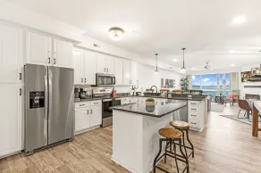 OUTSTANDING Lands' End Condominium - Main Channel View, Screened Deck, Waterpark - Image 5