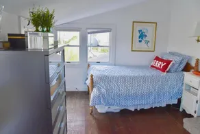 Private house on the water, steps to the beach - Image 2
