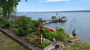 GORGEOUS Waterfront Home w/Huge Flat Yard, AMAZING VIEWS, Wine Trail - Image 3