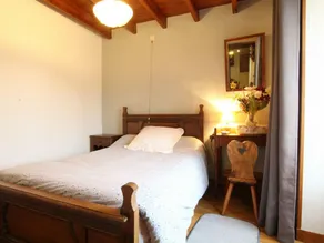 Gemütliches Ferienhaus mit Garten, Kamin und Internet, 3 Schlafzimmer, Haustiere erlaubt, in Feugères - Image 4
