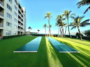 Steps to the BEACH! Oceanview Menehune Shores Condo: KING Bed, Pool, split AC - Image 2