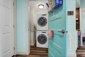 Newly remodeled, adorable 2 bedroom oceanfront condo - Image 2