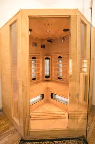 Elegant Florence Villa: Spa & Panoramic Views with Gym, Jacuzzi and Gardens - Image 5