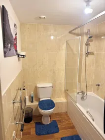 City Centre - Sleeps 2 - Wifi Parking Projector - Image 2