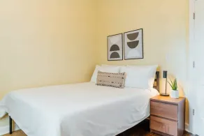 ❤️ ¡Descuento! Condominio grande y hermoso con estacionamiento gratuito! - Image 5