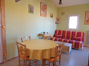 Flat with superb sea views - Image 5