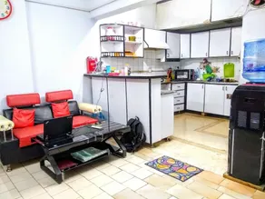 Centre Karachi Apartment - Image 5