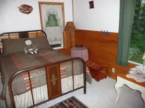 YEAR-ROUND  RENTAL CABIN on the Historic Flambeau. Boat, Canoe, Fish & Fun! - Image 4