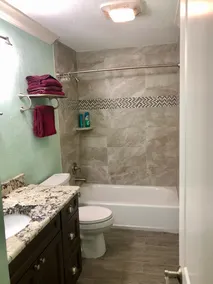 Beautiful Newly Remodeled Home on Lake Santa Fe - Image 5