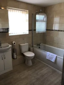 Spacious 3-bedroom house, Oxford - Image 2