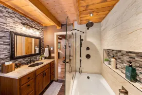 Luxury meets Rustic- Beautiful Lodge 1.9 miles from Whiteface-EV charger - Image 4