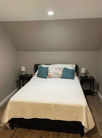 *Newly renovated* guesthouse with beautiful views - Image 5