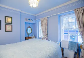 1 bedroom + sofabed property in the heart of the historic Old Town - Image 4
