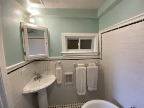 1 Bedroom Studio and 1 Full Bathroom-Close to Beach, Encore and TD Garden Arena. - Image 2