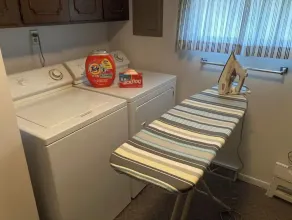 Cozy 3-bedroom 2 bathroom house - Image 3