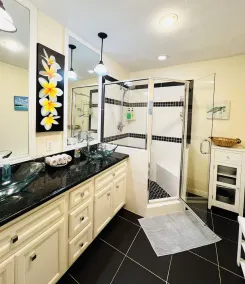 Private pool, sun deck, covered patio, 4bd/2bth - Image 3