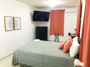 Brand new, convenient location 3BR 1BA w/ BBQ & Parking - Image 3