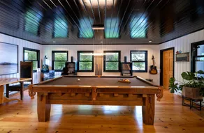 Entire 10 Acre Private Island with 6 Bedroom Upgraded Lakehouse - Image 2
